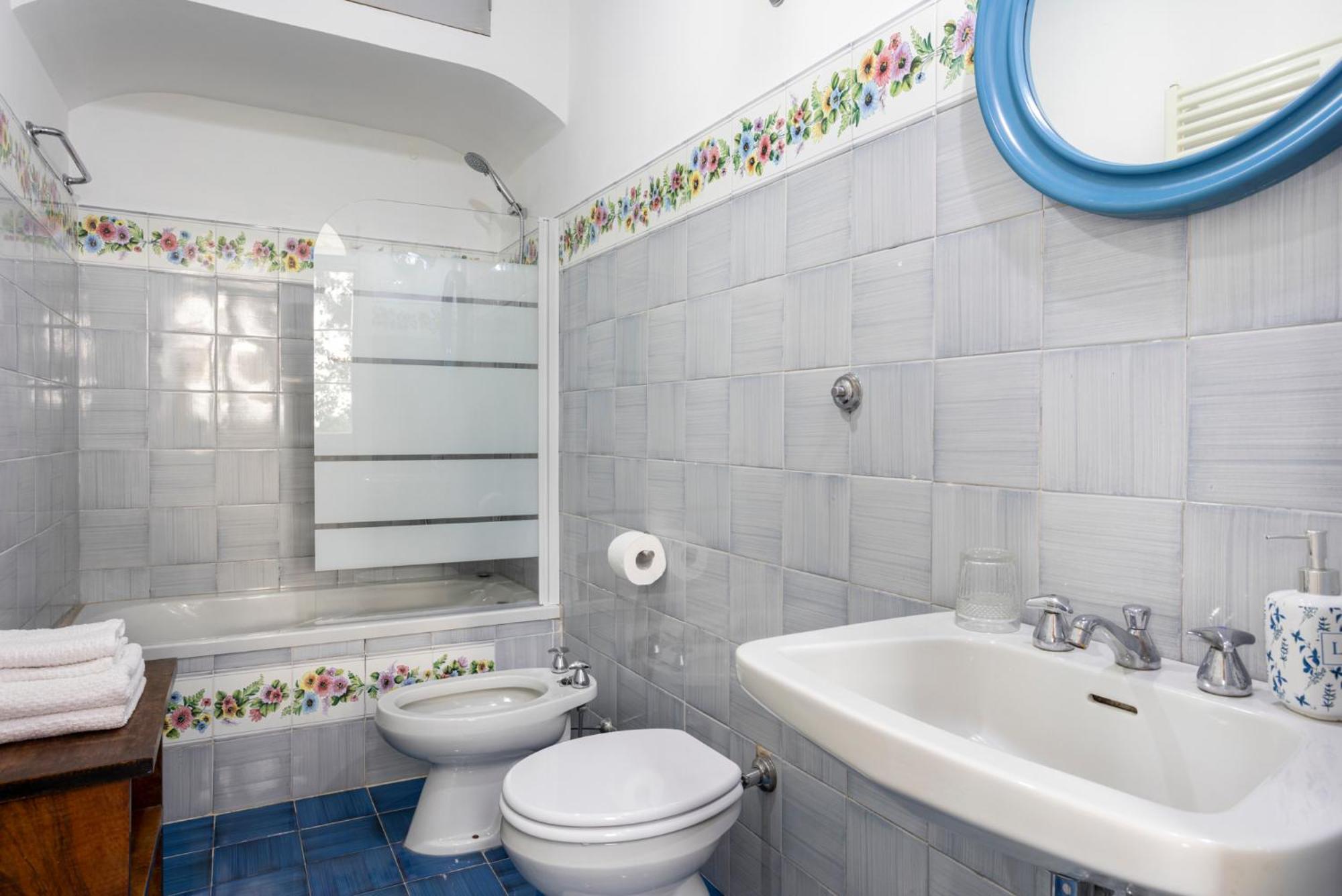 Colli del Tronto B&B In An 1800S Frescoed Villa With Panoramic Solarium And Historic Park - Villa Mastrangelo מראה חיצוני תמונה